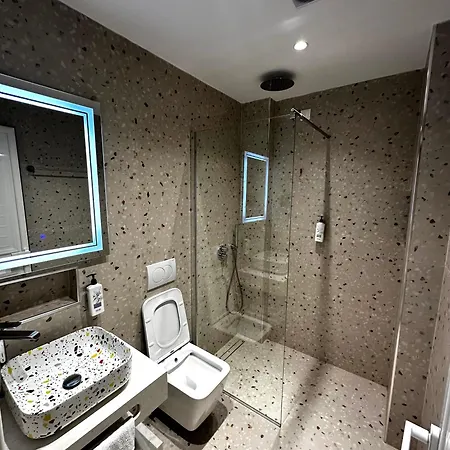 Otel Dedej 3*